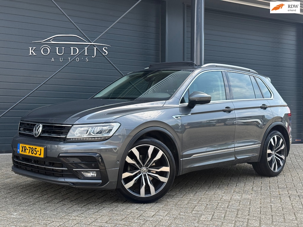 Volkswagen Tiguan 1.5 TSI ACT Highline Business R-Line, Panodak, 360, Elek. Trekhaak, Dealer onderhouden