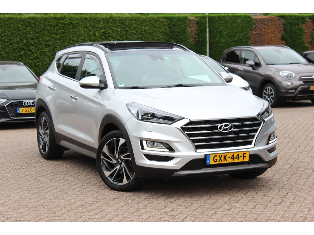 Hyundai Tucson 1.6 T-GDI Premium / Full option! / Trekhaak / Panoramadak / 360Camera / Leder / Keyless / 19'' / CarPlay / Stoelventilatie+Verwarming / Stuurverwarmd / Dodehoek / DAB / ACC