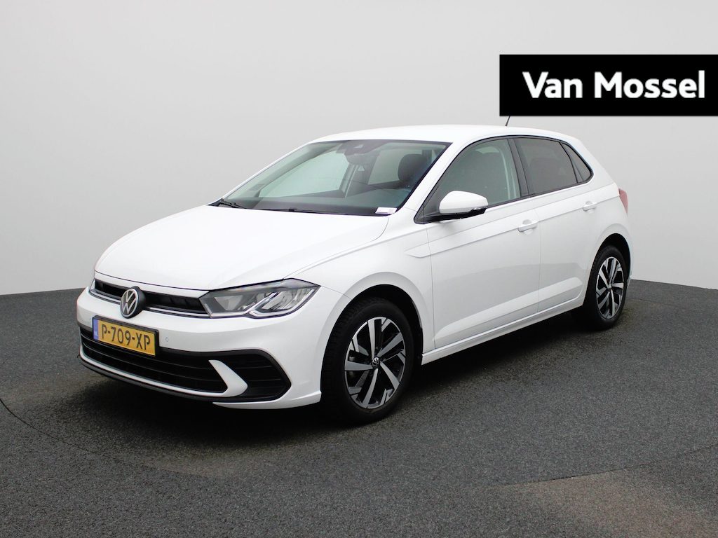 Volkswagen Polo 1.0 TSI Life Business 95pk | Navigatie | Apple Carplay/Android Auto | Cruise control adaptief | Digital Cockpit Pro | Climatronic (automatische airco) | Parkeer sensoren voor en achter | stoelverwarming |