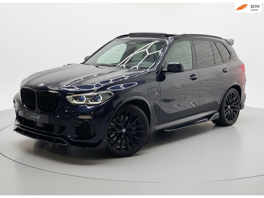 BMW X5 XDrive45e M PAKKET MASSAGE 360 HUD LASER H&K ACC
