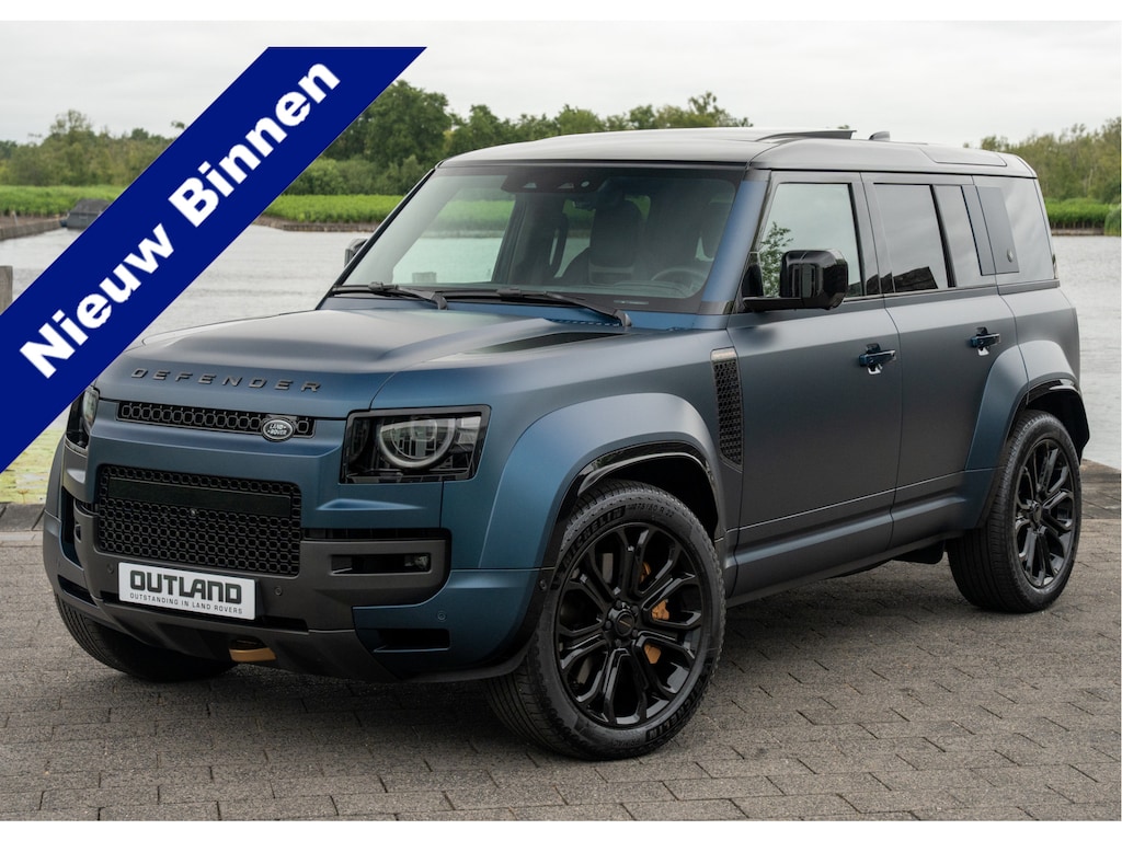 Land Rover Defender 110 P635 Octa | Sargasso Blue Satin | Carbon Exterior Pack | NP. € 300.822,- |