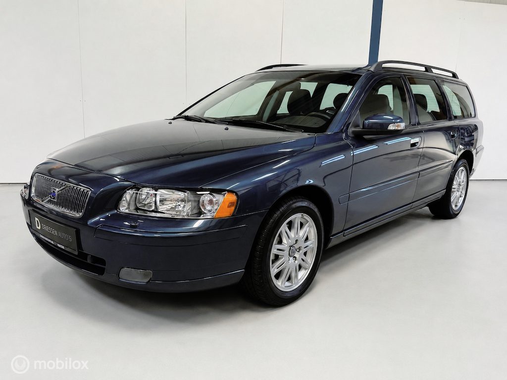 Volvo V70 2.4 Edition Classic UNIEKE FABRIEKS NIEUWE STAAT