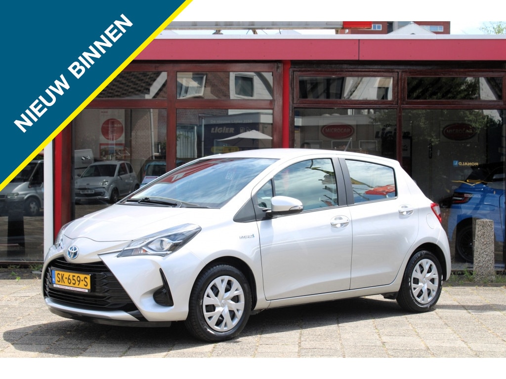 Toyota Yaris 1.5 Hybrid Premium