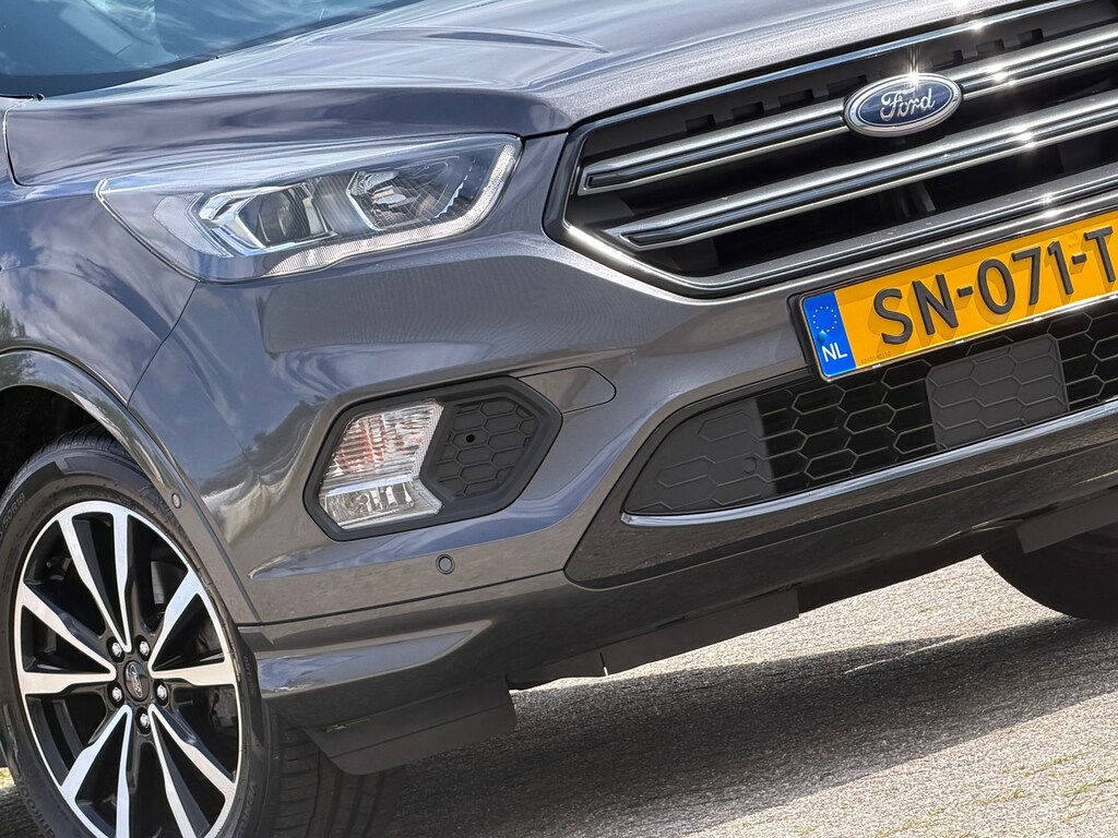 Ford Kuga 1.5 EcoBoost ST Line - Magnetic Grey - TSC/Trekhaak/SYNC3 - Topstaat