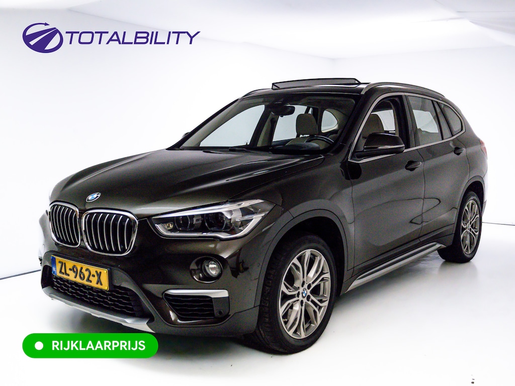 BMW X1 sDrive20i High Exec. X-Line | Afn. trekhaak | Panoramadak | Elec. verst stoel met geheugen | Camera | Elec. achterklep | Navigatie, Stoelverwarming, Headup, Climate control