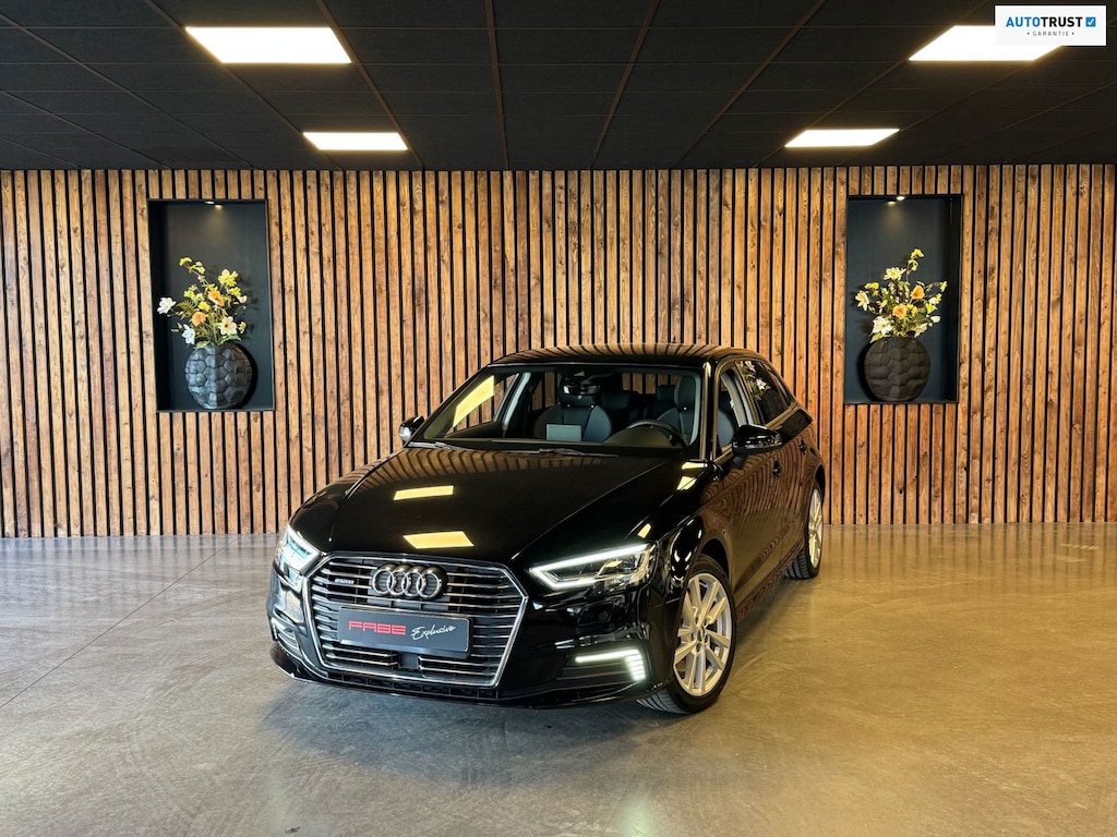 Audi A3 Sportback 40 e-tron Advance Sport l Virtual l Stoel verwarming l Led l Navi