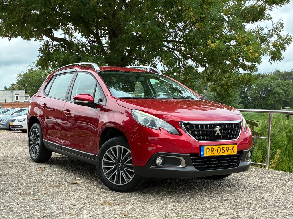Peugeot 2008 1.2 PureTech Blue Lion | Carplay + Navi + Clima + Cruise nu €6.975,-!!