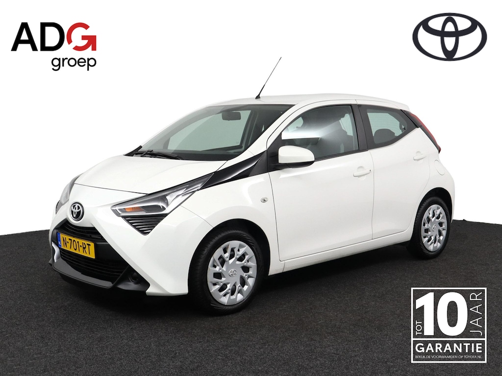 Toyota Aygo 1.0 VVT-i x-play | Automaat | Airco | Achteruitrijcamera |
