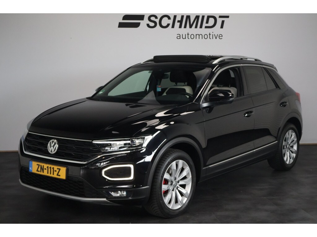 Volkswagen T-Roc 1.5 TSI Sport 150pk | Panoramadak | Trekhaak | Carplay | LED