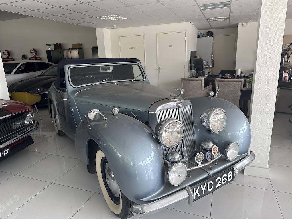 Triumph Roadster 2000