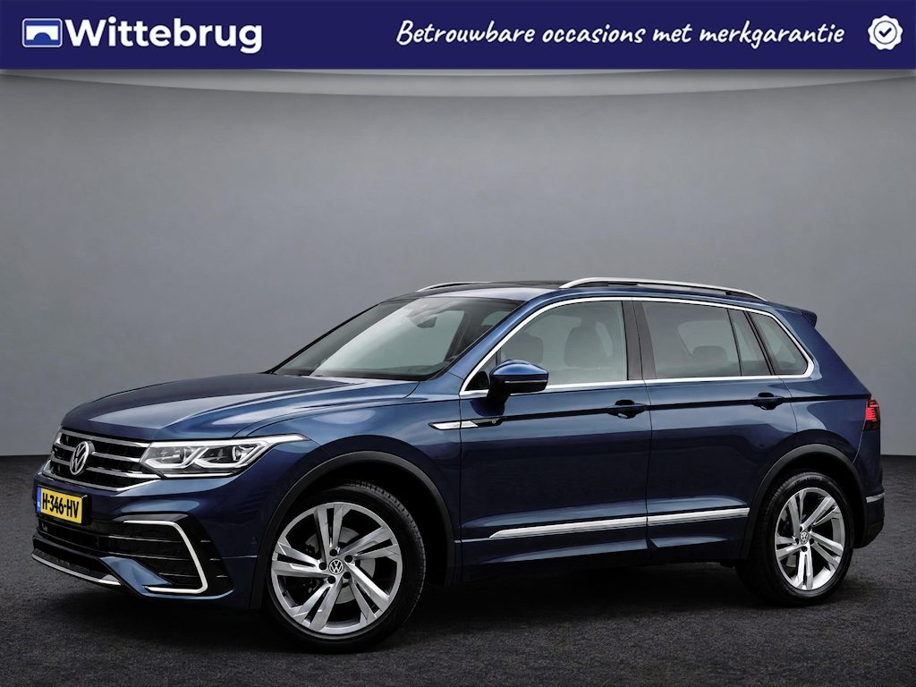 Volkswagen Tiguan 1.5 TSI R-Line Business+ / Pano / Navi / App connect / Harman-kardon / Elektrische klep / Lichtmetaal 19 inch /