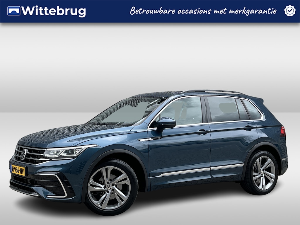 Volkswagen Tiguan 1.5 TSI R-Line Business+ / Pano / Navi / App connect / Harman-kardon / Elektrische klep / Lichtmetaal 19 inch /