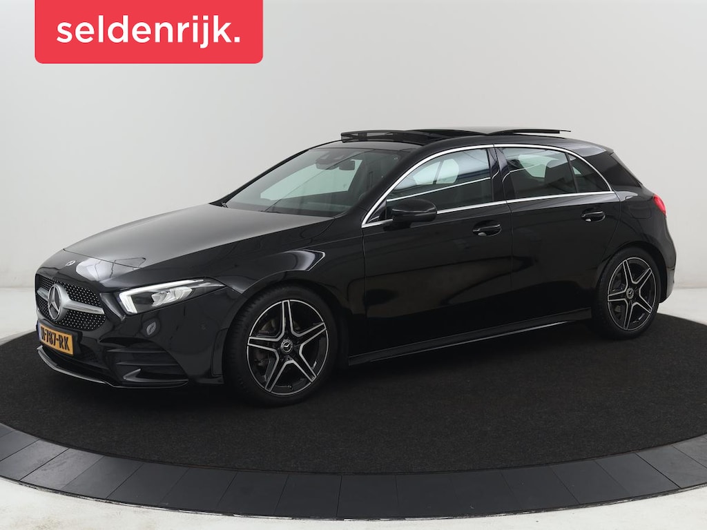 Mercedes-Benz A-klasse 180 Business Solution AMG | Panoramadak | Carplay | Cruise control | Climate control | DAB+ | Navigatie | Bluetooth | Stoelverwarming | Park assist