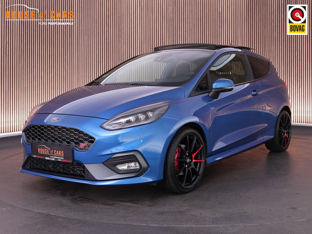 Ford Fiesta ST-3 1.5 200pk PERFORMANCE PACK |Milltek|18" LMV Sparco|launch control|sper diff|pano|B&O|Apple Carplay|parkeercamera|cruise control|winterpack|