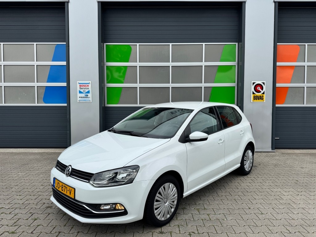 Volkswagen Polo COMF. LINE / Cruise control / Airco / Navi / Bluetooth / All season banden / NW APK