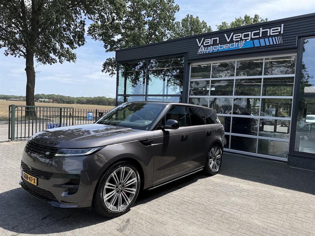 Land Rover Range Rover Sport P460e Dyn SE PHEV / PANO / LUCHTVERING / TREKHAAK / STOELKOELING