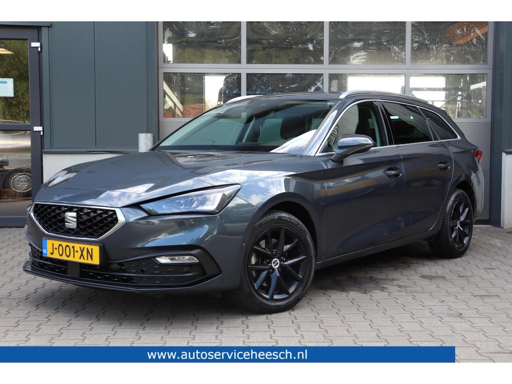 SEAT Leon Sportstourer 1.5 TSI l NAVI l VIRTUAL COCKPIT l STUURVERWARMING l STOELVERWARMING l CAMERA l PDC