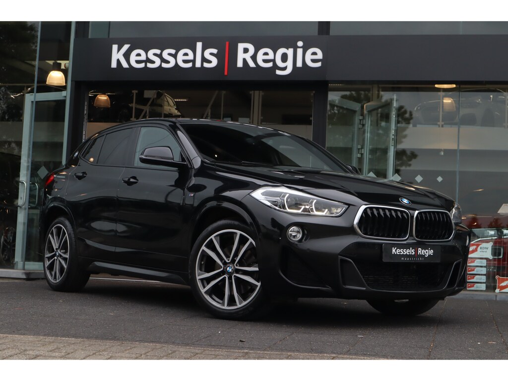 BMW X2 sDrive20i M-sport | M-seats | HuD | 19” | Camera | CarPlay |