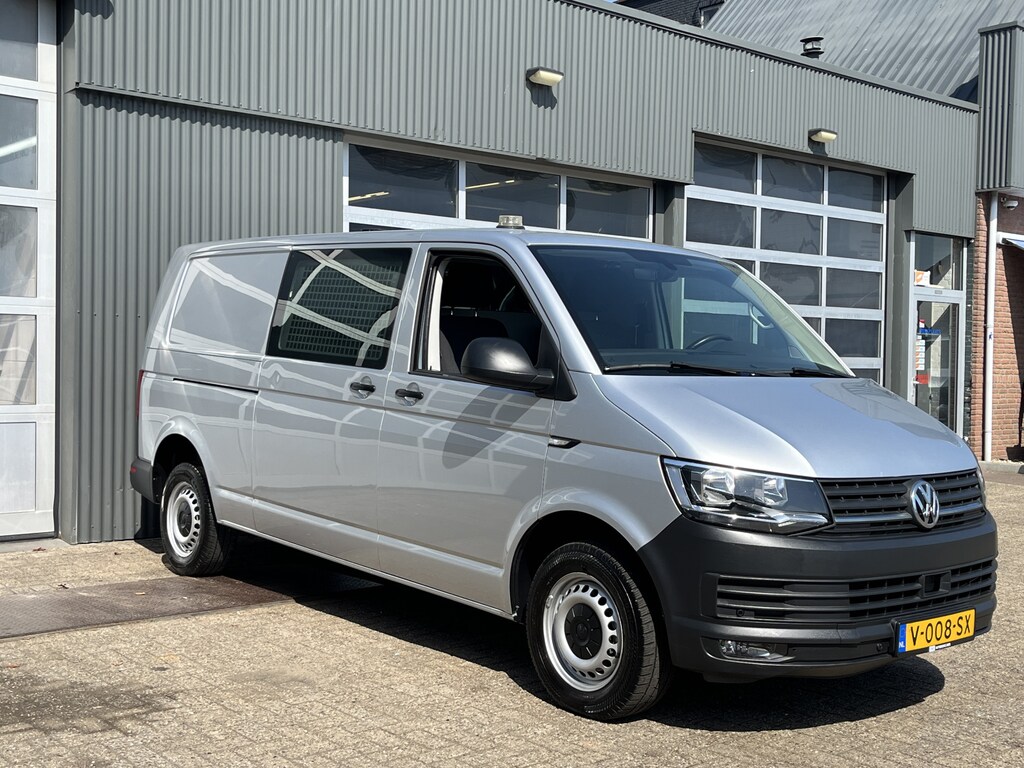 Volkswagen Transporter 2.0 TSI L2H1 Benzine Dubbele Schuifdeur Airco Addaptive cruise controle Bpm vrij Trekhaak Klep achter Euro 6 Benzine Ideaal voor ombouw naar Camper !!