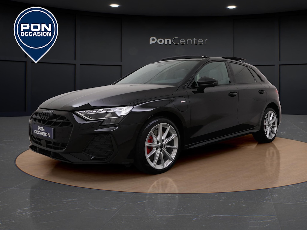 Audi A3 Sportback 45 TFSIe S-line | Pano Dak | Head-up Display | Camera | SONOS Audio | Side Assist | ACC | Elek. Achterklep | Stoelverwarming | 18'' |