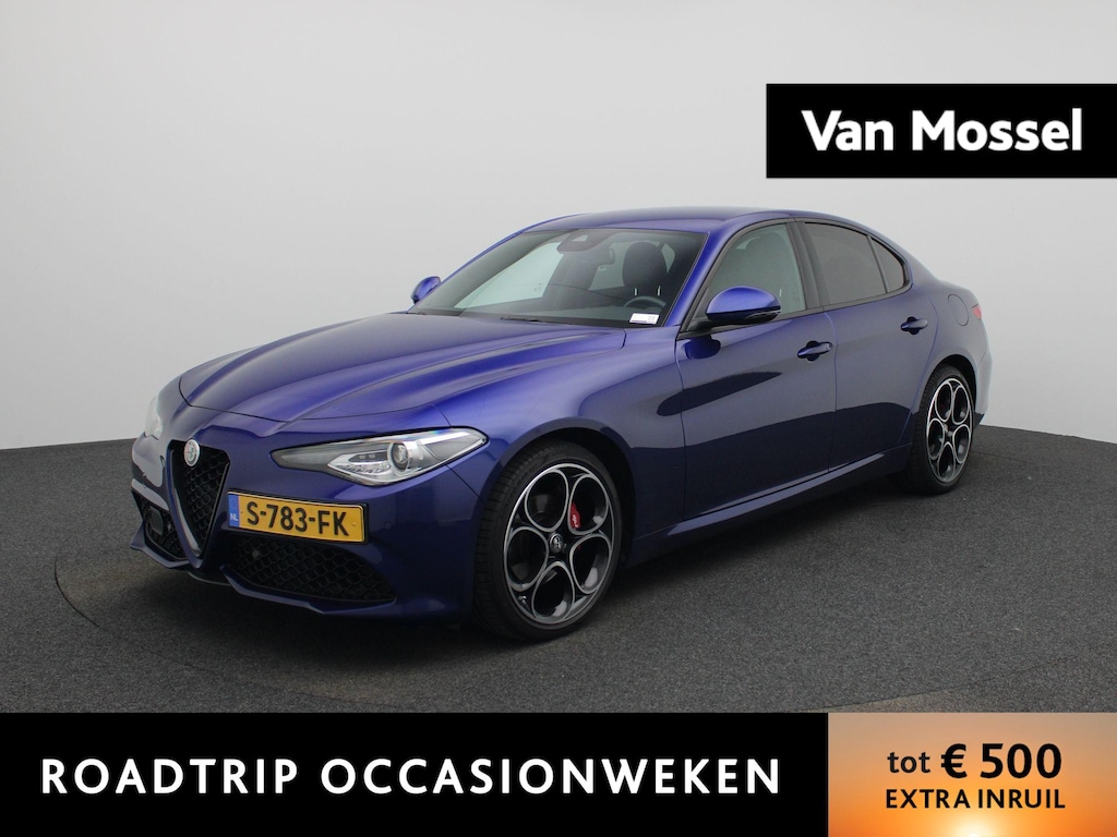 Alfa Romeo Giulia 2.0T Sprint | Automaat | Apple Carplay/Android Auto | Pack rijassistentie (ADAS) - niveau 2 | Actief dodehoek waarschuwingssysteem |  Bi-xenon koplampen | Automatic High Beam | Schakelflippers aan het stuur |