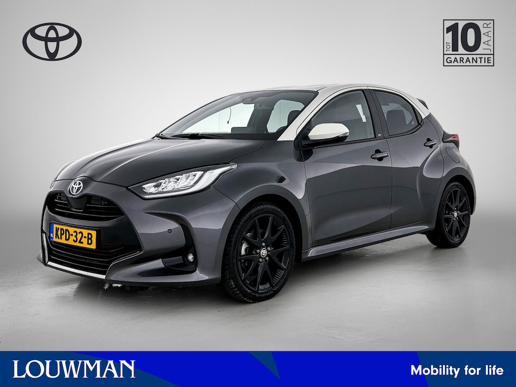 Toyota Yaris 1.5 Hybrid Executive + | Dealer Onderhouden | JBL | Head-Up Display | dodehoek detectie | Parkeersensoren voor+achter | Stoelverwarming | Apple CarPlay/Android auto | Cruise Control Adaptive | Achteruitrijcamera | Rijklaar