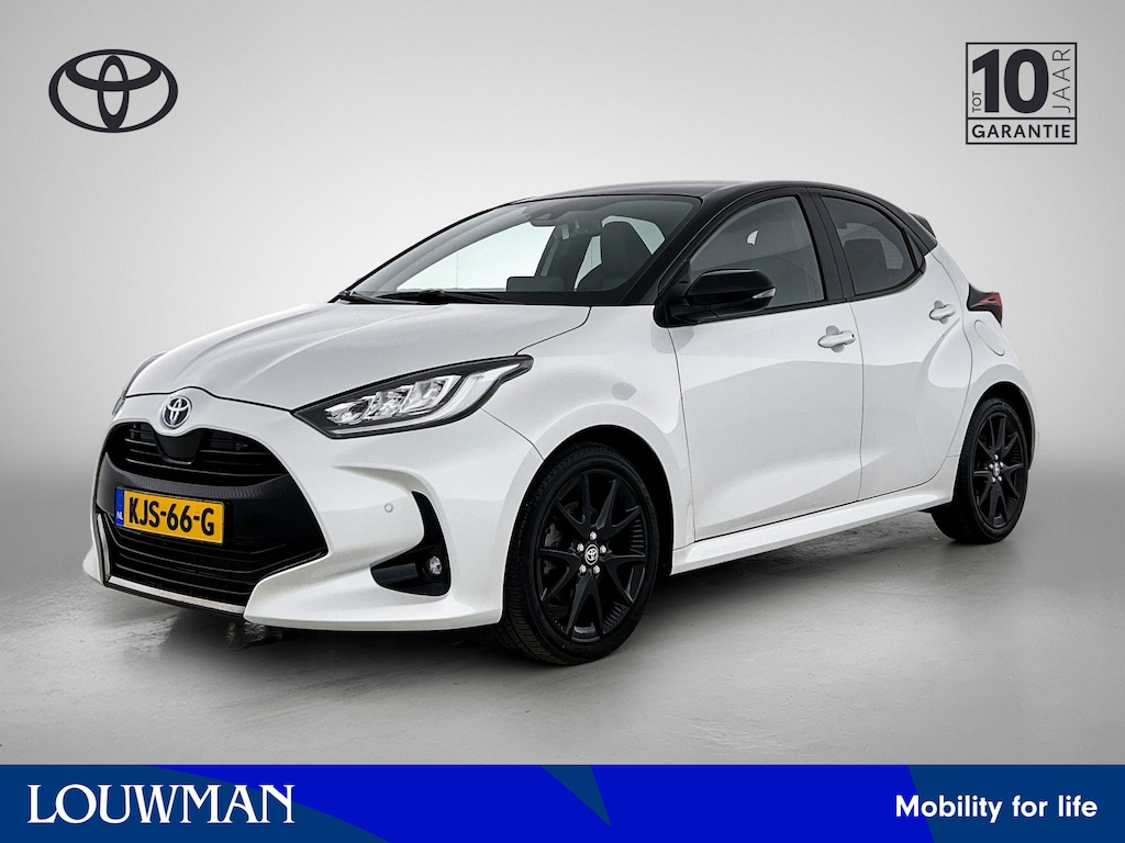 Toyota Yaris 1.5 Hybrid Executive + | BTW voertuig | Dealer onderhouden | Panoramadak | Head-Up Display | Dodehoek detectie | Parkeersensoren voor+achter | Stoelverwarming | Apple CarPlay/Android Auto | Cruise Control Adaptive  sl147