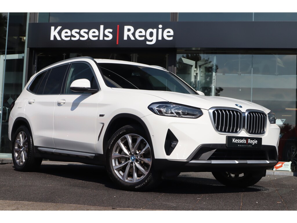 BMW X3 xDrive30e | HuD | Memory | Keyless | HiFi | Bliss | 19” | CarPlay | Camera | Stoelverwarming