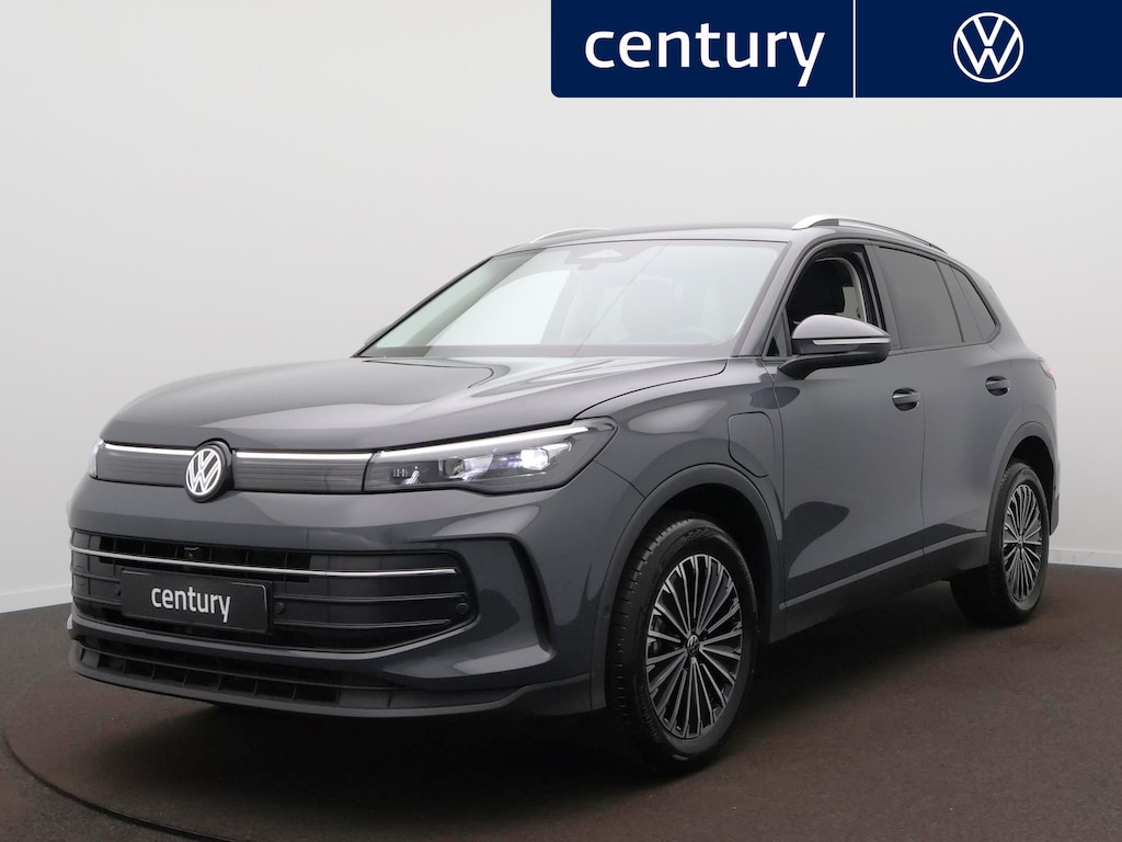 Volkswagen Tiguan 1.5 eHybride Life DSG / 360 camera / Zwenkbare trekhaak / IQ light / ACC / Elek. kofferbakklep /