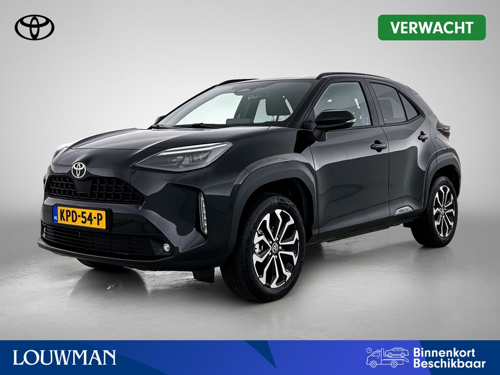Toyota Yaris Cross 1.5 Hybrid 115 First Edition + | BTW Voertuig | Stoel+stuurverwarming | Draadloze telefoonlader | Apple CarPlay/Android Auto | Climate Control | Cruise Control Adaptive | Achteruitrijcamera |
