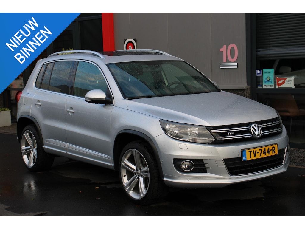 Volkswagen Tiguan 1.4 TSI R-Line Edition 77DKM, PANO, TREKHAAK