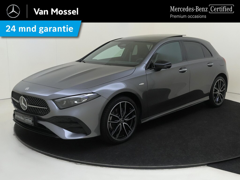 Mercedes-Benz A-klasse 250 e Business Solution AMG / Premium Plus/ Panoramadak/ 19 inch/ Sfeerverlichting/ Head Up/ Memory