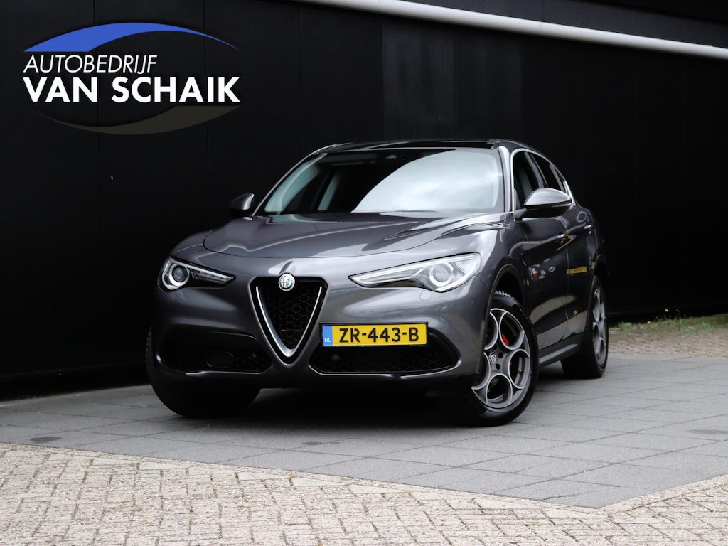 Alfa Romeo Stelvio 2.0 T AWD Super | MEMORY | PANO-DAK | CAMERA | HALF LEDER | CRUISE | NAVI |