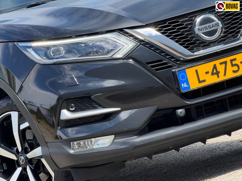 Nissan Qashqai 1.3 DIG-T Tekna + Automaat - Brilliant Black - Panorama/Camera/Carplay/Leder