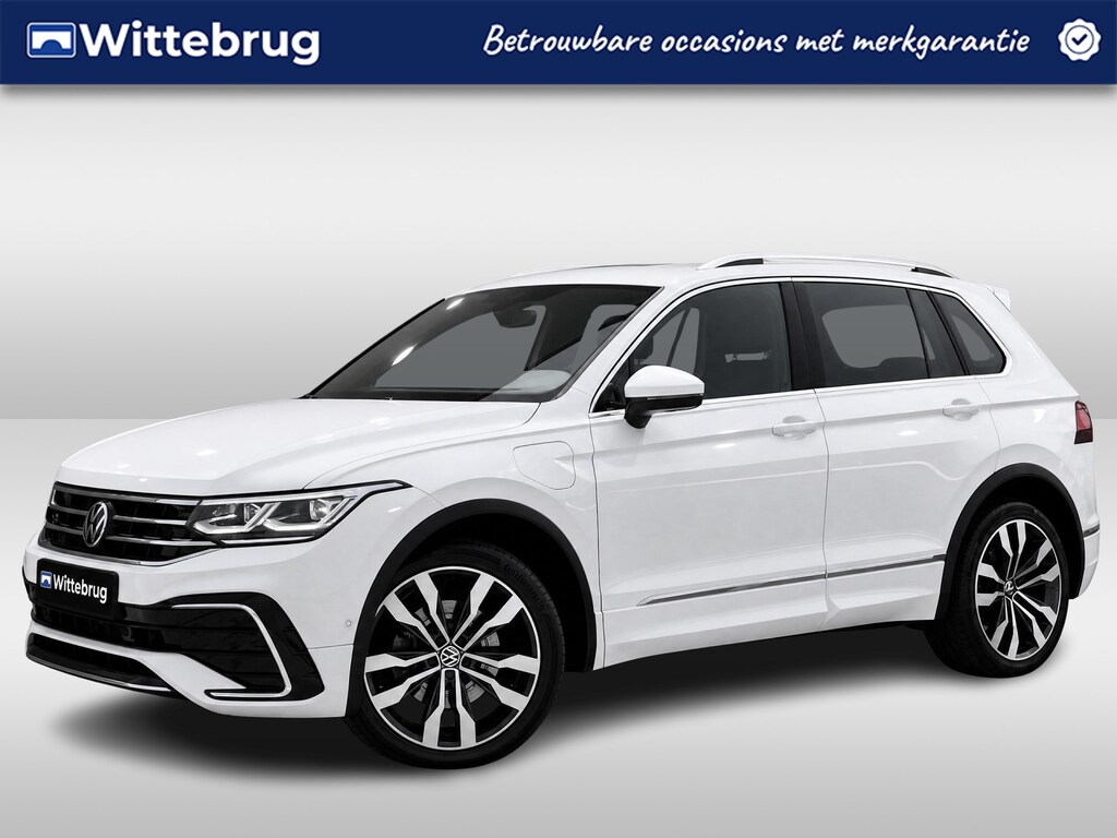Volkswagen Tiguan 1.4 TSI eHybrid 245PK R-Line Business+ / Panoramadak / Zwenkbare Trekhaak / IQ LED / Memory Seat / Elektrische Achterklep / Stuur + Stoelverwarming V+A P4
