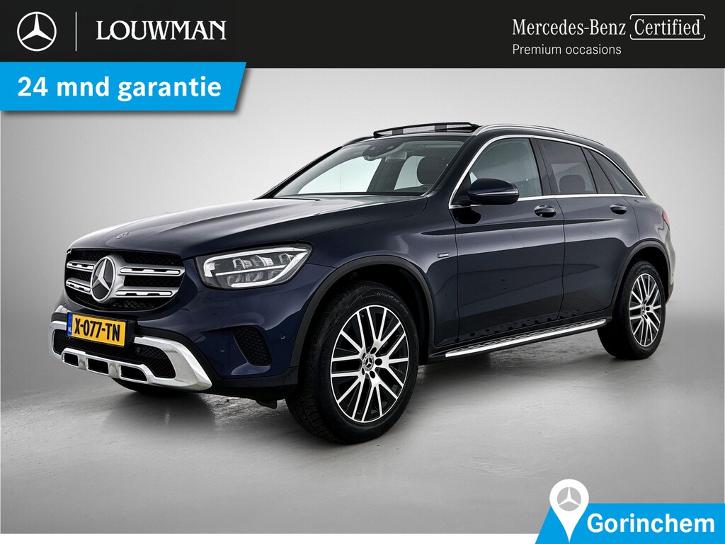 Mercedes-Benz GLC 300 e 4MATIC Plug-In Hybride Panoramadak | Treeplanken | Achteruitrijcamera Inclusief 24 maanden MB Certified garantie voor Europa.