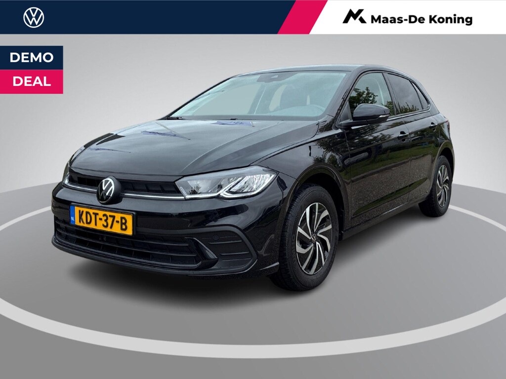 Volkswagen Polo Life Edition 1.0 TSI 95 pK 5 versn. Hand · Achteruitrijcamera · regensensor · Voorraad OUTLET ·