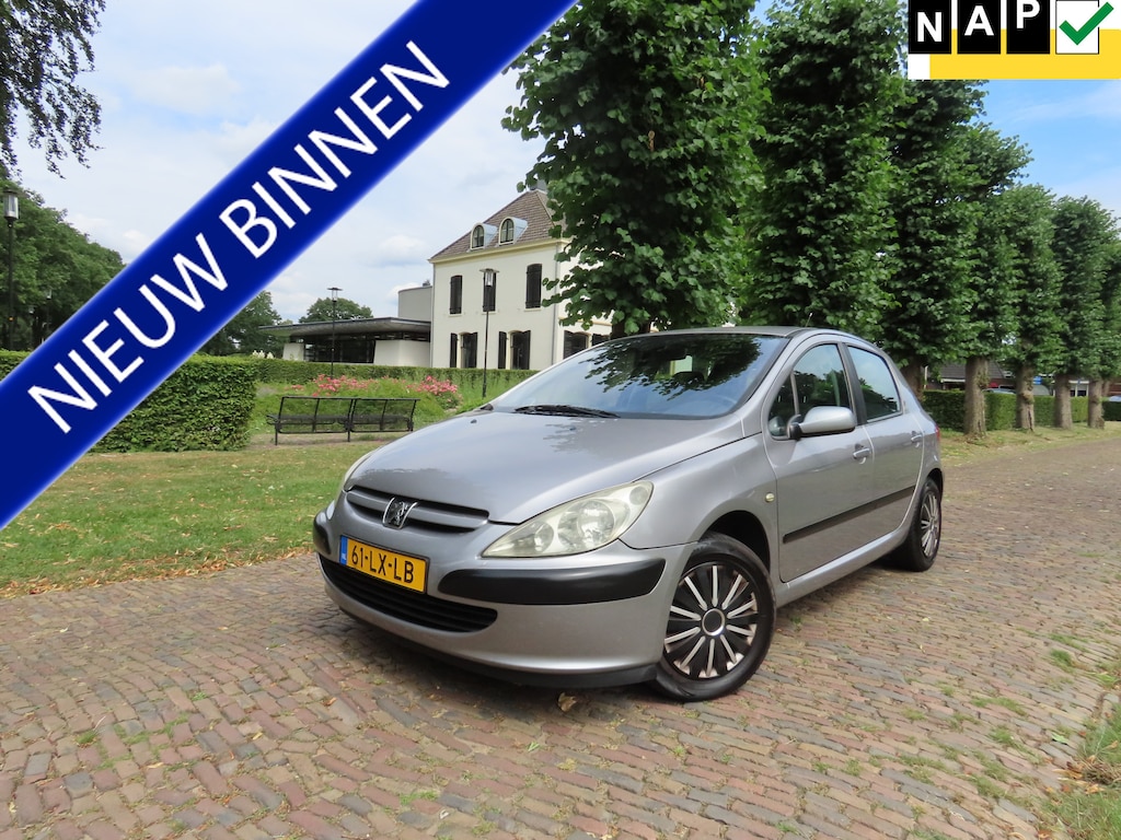 Peugeot 307 2.0-16V XT Cruisecontrol Climate control Pdc Trekhaak 5 Drs