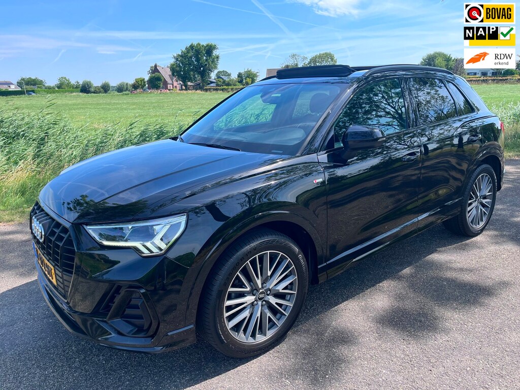 Audi Q3 35 TFSI S edition Pano 1e eig