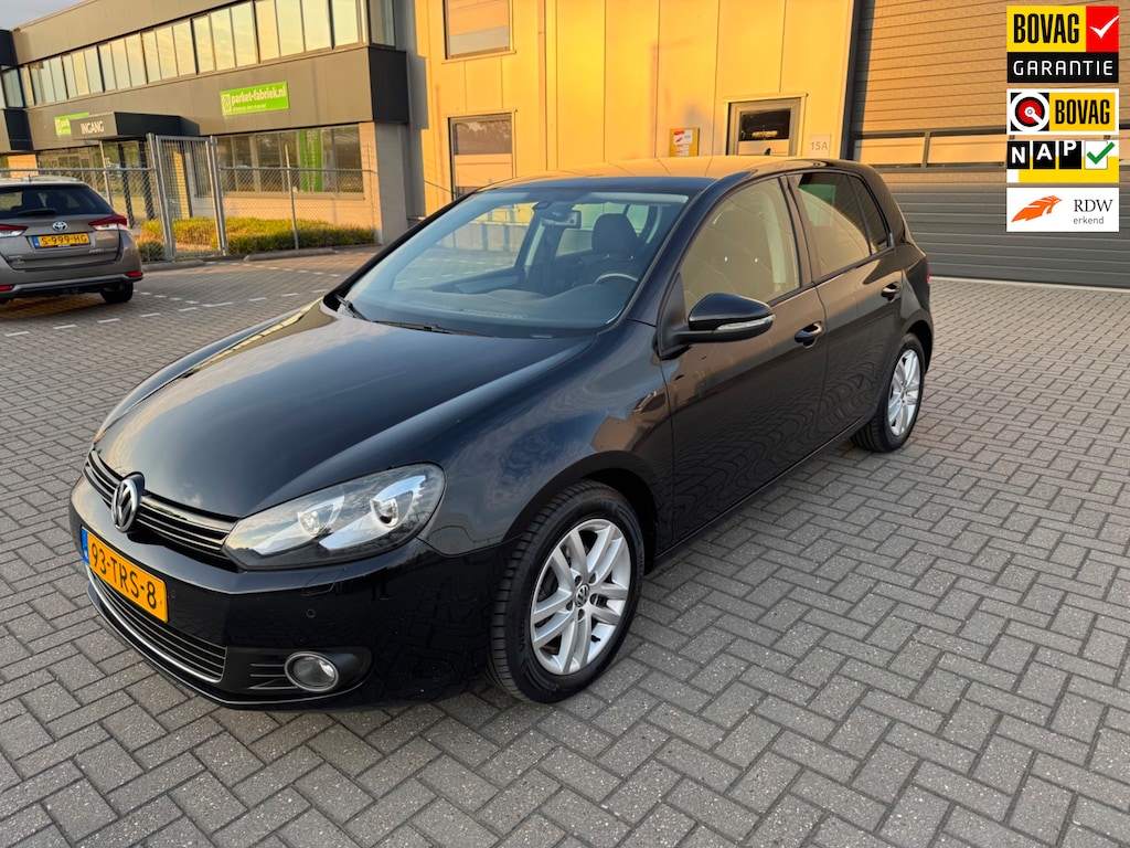 Volkswagen Golf 1.2 TSI Highline BlueMotion