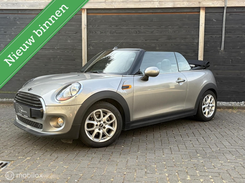MINI Cooper Cabrio 1.5 Leder/Alcantara / LM / PDC / 38.982 KM 1e eig.