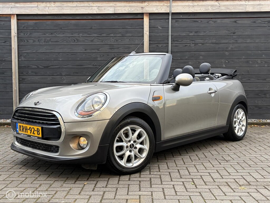 MINI Cooper Cabrio 1.5 Leder/Alcantara / LM / PDC / 38.982 KM 1e eig.