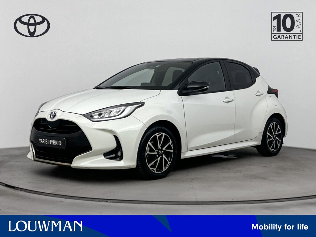 Toyota Yaris 1.5 Hybrid Dynamic Plus | Lederen bekleding | Cruise Control Adaptief | Achteruitrijcamera |