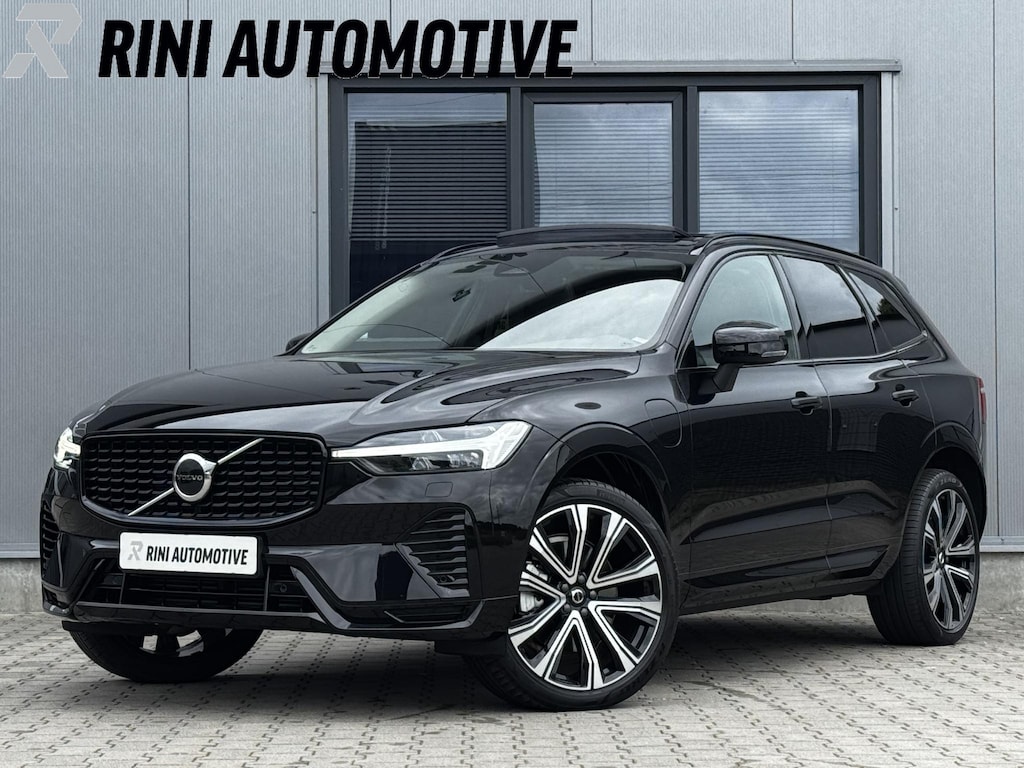 Volvo XC60 2.0 T6 Plug-in hybrid AWD Plus Dark 349 PK | Long range | Trekhaak | Panorama | Vol Leder | 21 Inch | 2 fase laden | Verwarmingspakket