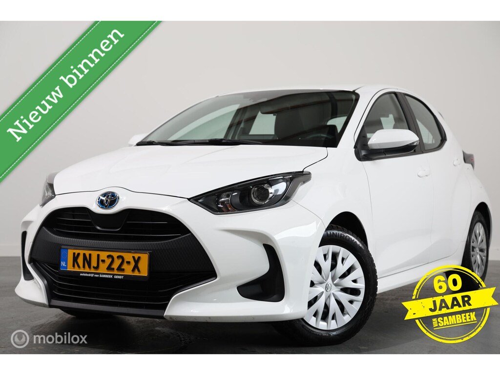 Toyota Yaris 1.5 Hybrid Comfort - Stoelverwarming - Carplay - Camera