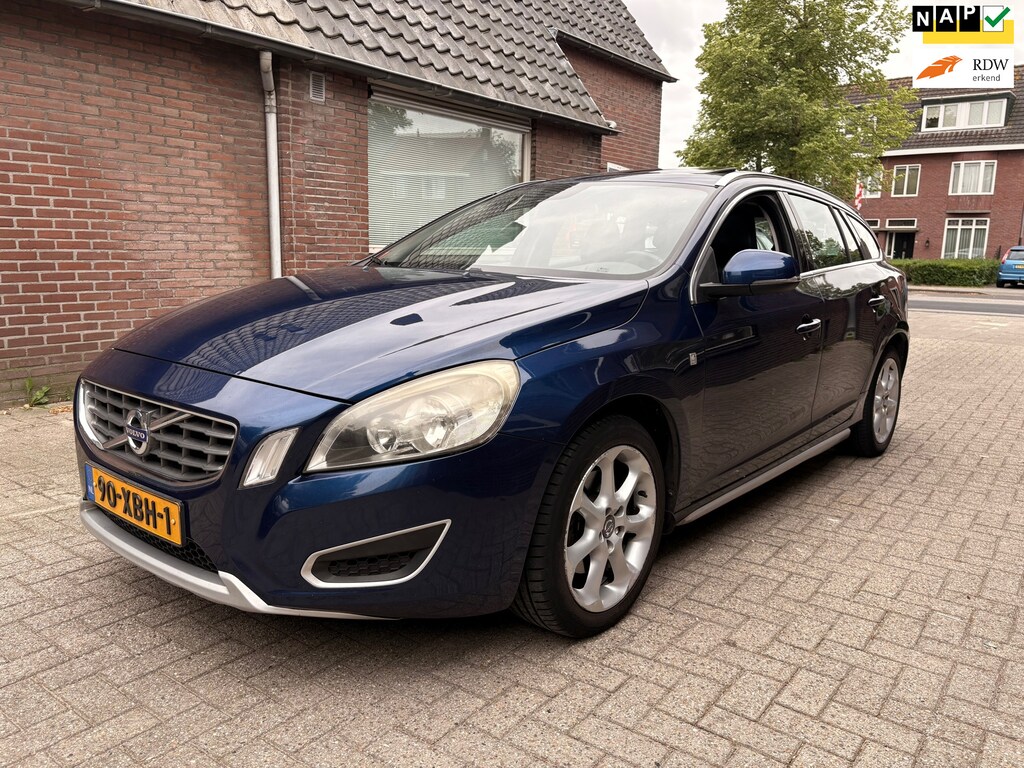 Volvo V60 1.6 T3 Ocean Race - leder - schuifdak - airco - cruise control - nieuwe apk tot 08-2027