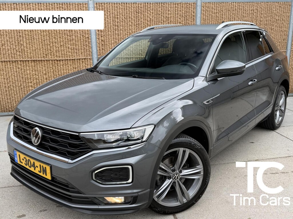 Volkswagen T-Roc 1.5 TSI Sport Business R-line Automaat | LED verlichting | Stoelverwarming | Achteruitrijcamera | Digitale cockpit | Apple CarPlay/Android Auto | Climate control | Cruise control adaptief | Parkeersensoren voor en achter