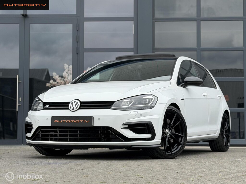 Volkswagen Golf 2.0 TSI 4Motion R PANO / VIRTUAL / LED