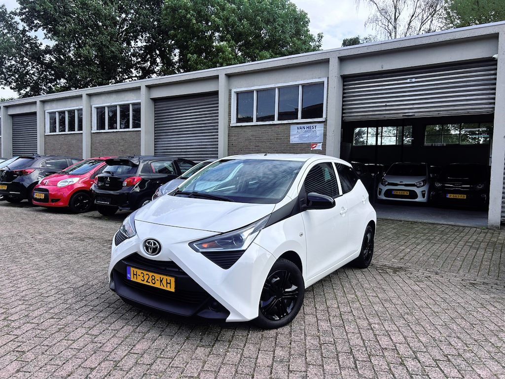 Toyota Aygo 1.0 VVT-i x-fun 1e Eigenaar/ Airco/ Groot scherm/ NAP! Garantie!