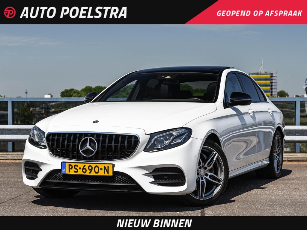 Mercedes-Benz E-klasse 220 d AMG Line Night Edition Panoramadak Widescreen Sfeerverlichting Apple CarPlay Android Auto Camera Stoelverwarming LED